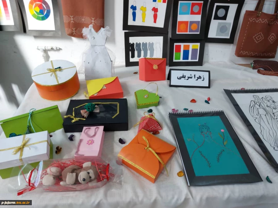 بازدید همکاران و اساتید محترم از ژوژمان رشته طراحی و دوخت دانشگاه فنی و حرفه ای مرکز جاجرم 7