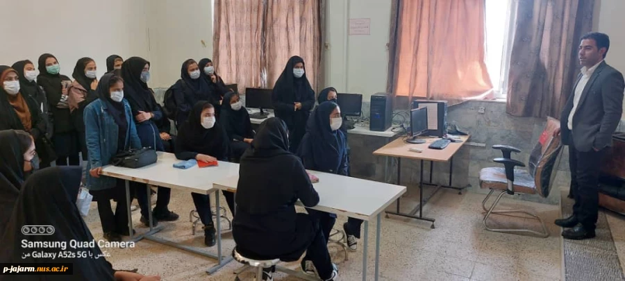 بازدید دانش آموزان مدرسه نمونع دولتی عالمه از سایت ها و آزمایشگاه های کارگاه های دانشکده فنی جاجرم  5