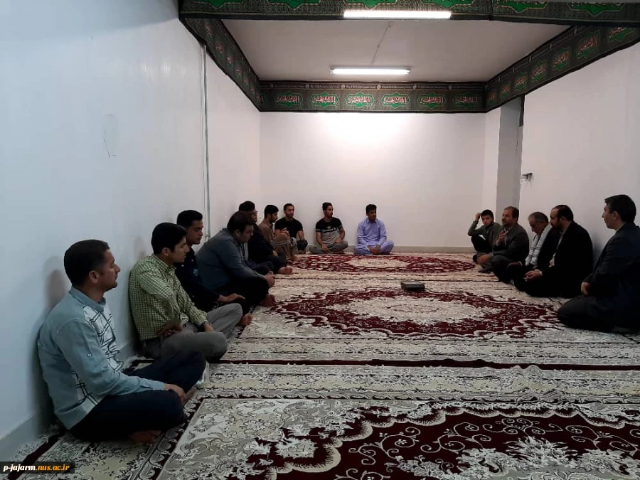 عطر افشانی گلزار مطهر شهدای عزیز جاجرم در سالروز گرامیداشت فتح خرمشهر قهرمان با حضور همکاران محترم دانشکده...                                                           و حضور جانباز و رزمنده پرتلاش و راوی فتح جناب آقای مقصودی در جمع دانشجویان خوابگاهی دان