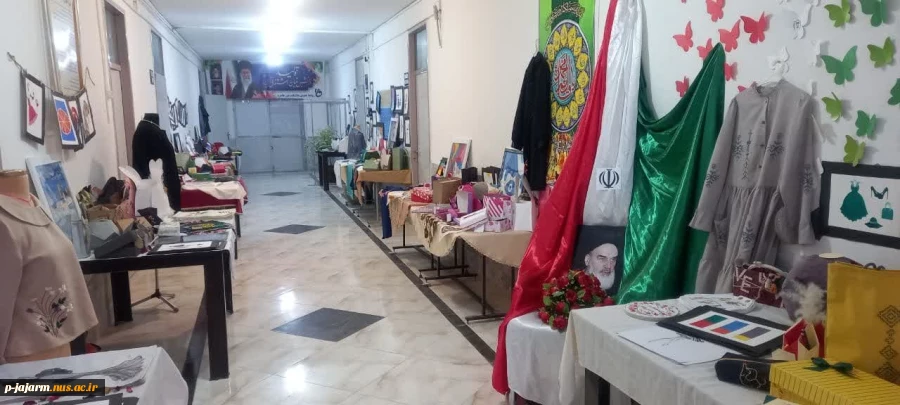 همزمان با ایام الله دهه فجر : برگزاری نمایشگاه دستاوردهای دانشجویان رشته طراحی و دوخت دانشکده فنی جاجرم 
 2