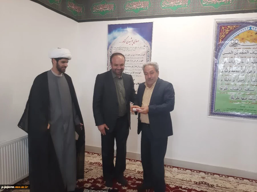 به مناسبت اعیاد شعبانیه  و روز جوان انجام شد: تقدیر از همکاران جانباز و همکاران جوان و فعال در زمینه های علمی، فرهنگی و اداری دانشکده فنی جاجرم 2