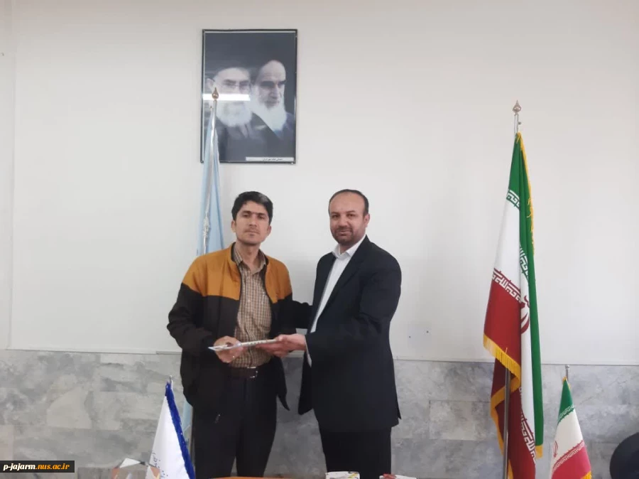تقدیر از زحمات ارزشمند همکاران خدوم دانشکده در آخرین روز کاری اسفند ۱۴۰۱ و تبریک پیشاپیش سال جدید به همکاران عزیز. 2