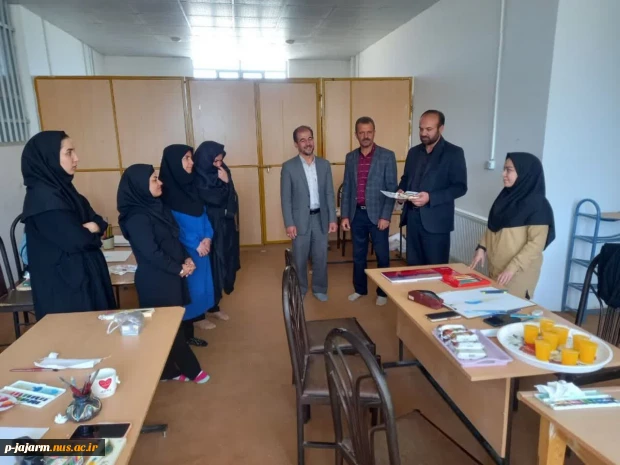 در روز معلم انجام شد:  تقدیر از اساتید محترم به مناسبت هفته معلم با حضورِ ریاست محترم مرکز در کلاس اساتید  3