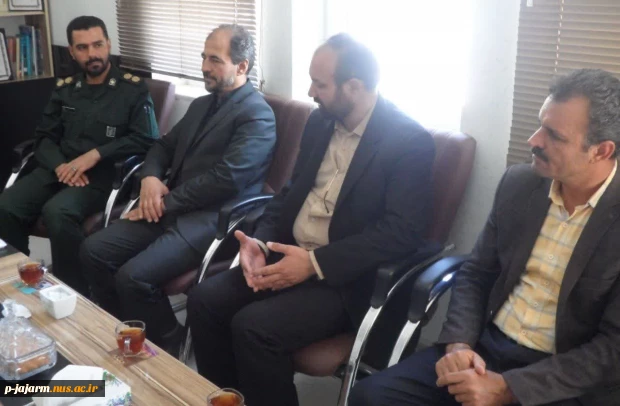 سلام.دیدار با فرماندهی محترم ناحیه مقاومت بسیج شهرستان‌ گرمه جناب سرهنگ پور محمدی به مناسبت سوم خرداد( روز فتح خرمشهر قهرمان)
چهارشنبه ۳خرداد۱۴۰۲ 2