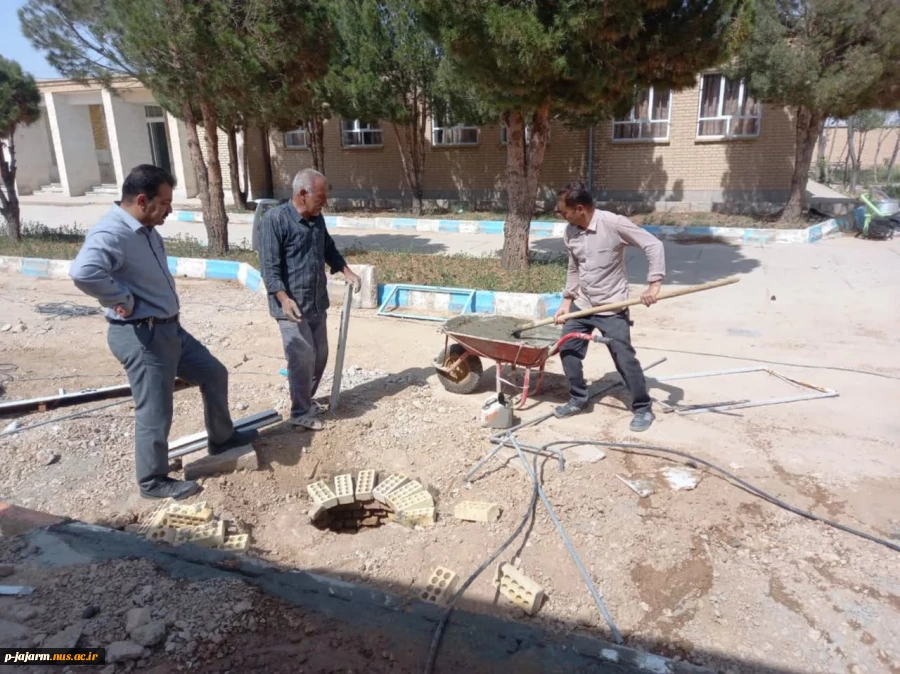 خاک برداری وآماده سازی محوطه دانشکده فنی جاجرم جهت اجرای  بتن جدید کف محوطه‌  یکشنبه ۷ خرداد ۱۴۰۲ 5