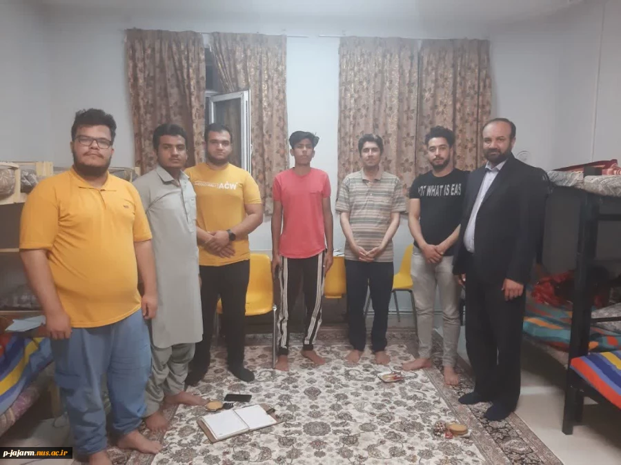 نشست صمیمی ریاست محترم دانشکده فنی جاجرم جناب آقای دکتر حسن زاده با دانشجویان خوابگاهی مرکز - 22خرداد 1402 3
