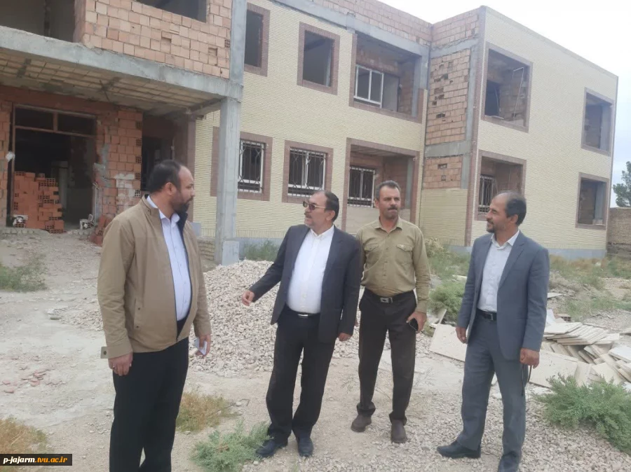 بازدید نماینده محترم مجلس شورای اسلامی جناب آقای دکتر پاکمهر و هیات همراه از دانشکده فنی و حرفه ای جاجرم 5 مهر ماه 1402 13