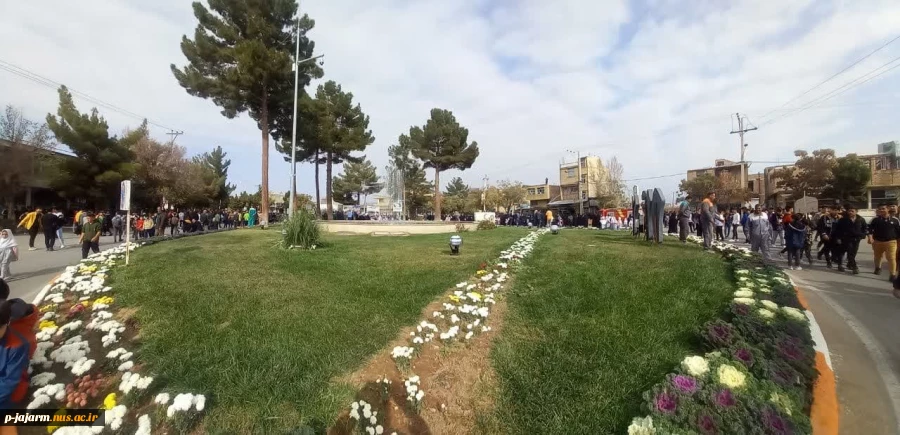 شرکت همکاران و دانشجویان دانشکده فنی جاجرم در راهپیمایی 13 آبان 1402  3