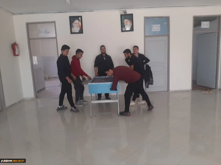 به مناسبت هفته تربیت بدنی برگزار شد : مسابقات ورزشی مدیسن بال و شوت به دروازه   11