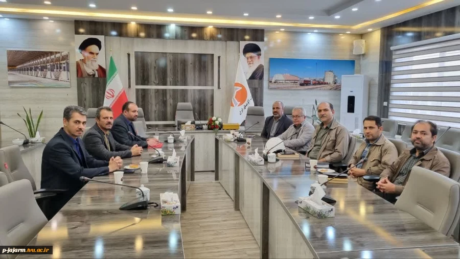 دیدار ریاست و همکاران آموزشکده فنی و حرفه ای جاجرم با مدیریت محترم مجتمع عظیمِ تولید آلومینای جاجرم -سه شنبه 4 اردیبهشت 1403 2