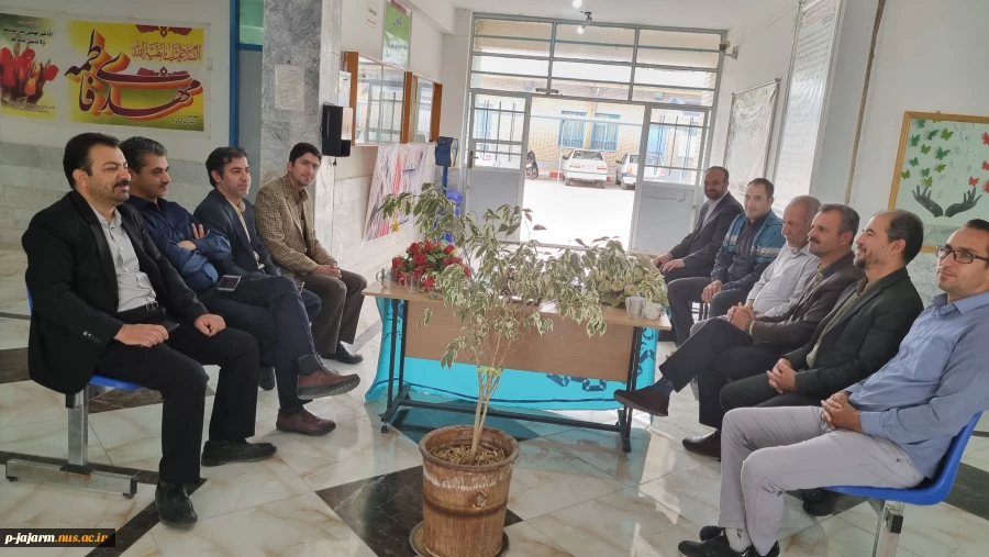 با اهدای گل و شیرینی انجام شد: تقدیر از همکاران و اساتید دانشکده فنی و حرفه ای به مناسبت بزرگداشت مقام شامخ معلم 12 اردیبهشت 1403 3