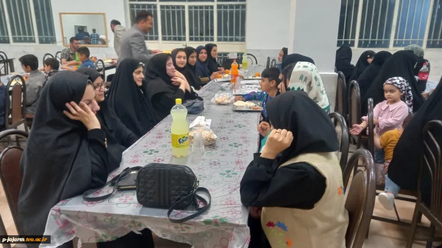 برگزاری مراسم بزرگداشت مقام معلم در آموزشکده فنی و حرفه ای جاجرم - دوشنبه 17 اردیبهشت 1403 3