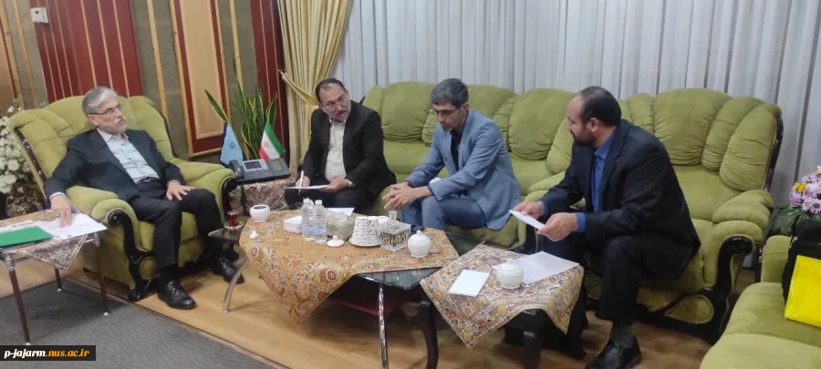 دیدار ریاست دانشکده ملی مهارت جاجرم جناب آقای دکتر حسن زاده با وزیر محترم علوم تحقیقات و فناوری جناب آقای دکتر سیمایی 2