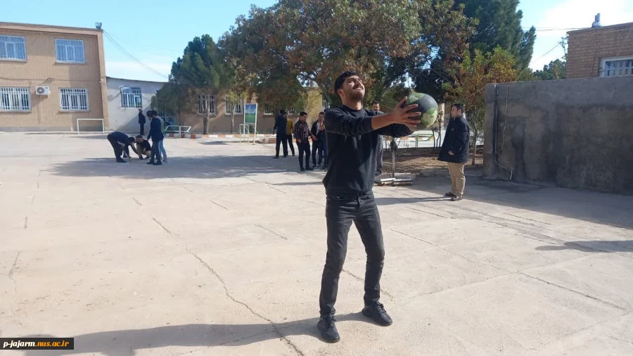 برگزاری مسابقات ورزشی برای دانشجویان پسر به مناسبت گرامیداشت یوم الله ۱۳ آبان ،روز ملی مبارزه با استکبار جهانی 12