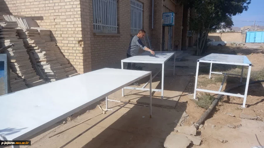 ساخت میز کار جهت  کارگاه های طراحی دوخت و طراحی پوشاک به همت همکاران زحمت کش مرکز 8