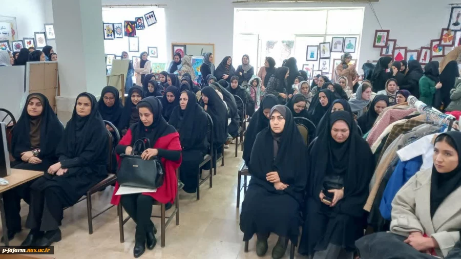 برگزاری نمایشگاه دستاوردهای هنری دانشجویان گرامی رشته های طراحی و دوخت و طراحی پوشاک - 23 دی ماه  10