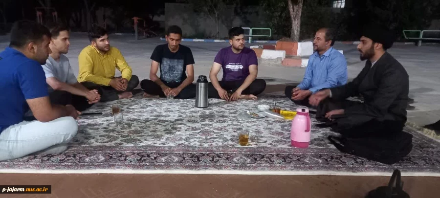 به مناسبت هفته خوابگاه ها  وبا حضور امام جماعت دانشکده حاج آقا محمودزاده ، برگزاری نشست صمیمی با دانشجویان محترم خوابگاهی 6