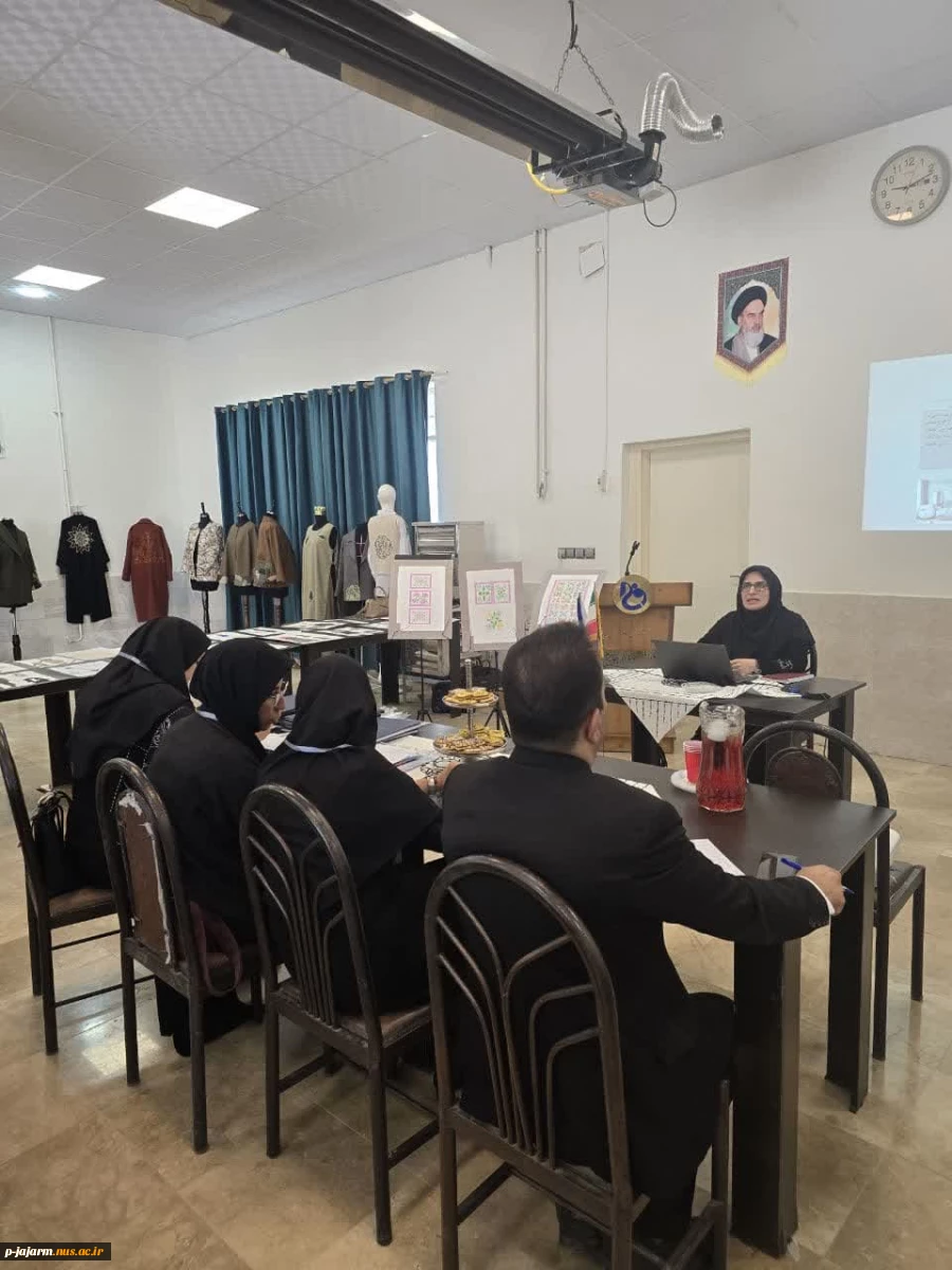 برگزاری جلسات دفاع از پایان نامه کارشناسی رشته طراحی و دوخت - 4 تیرماه 1404 22