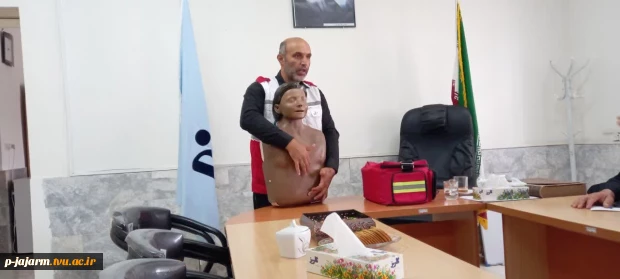 برگزاری دوره آموزشی "کمک های امدادی اولیه" ویژه کارکنان دانشگاه ملی مهارت مرکز جاجرم 3